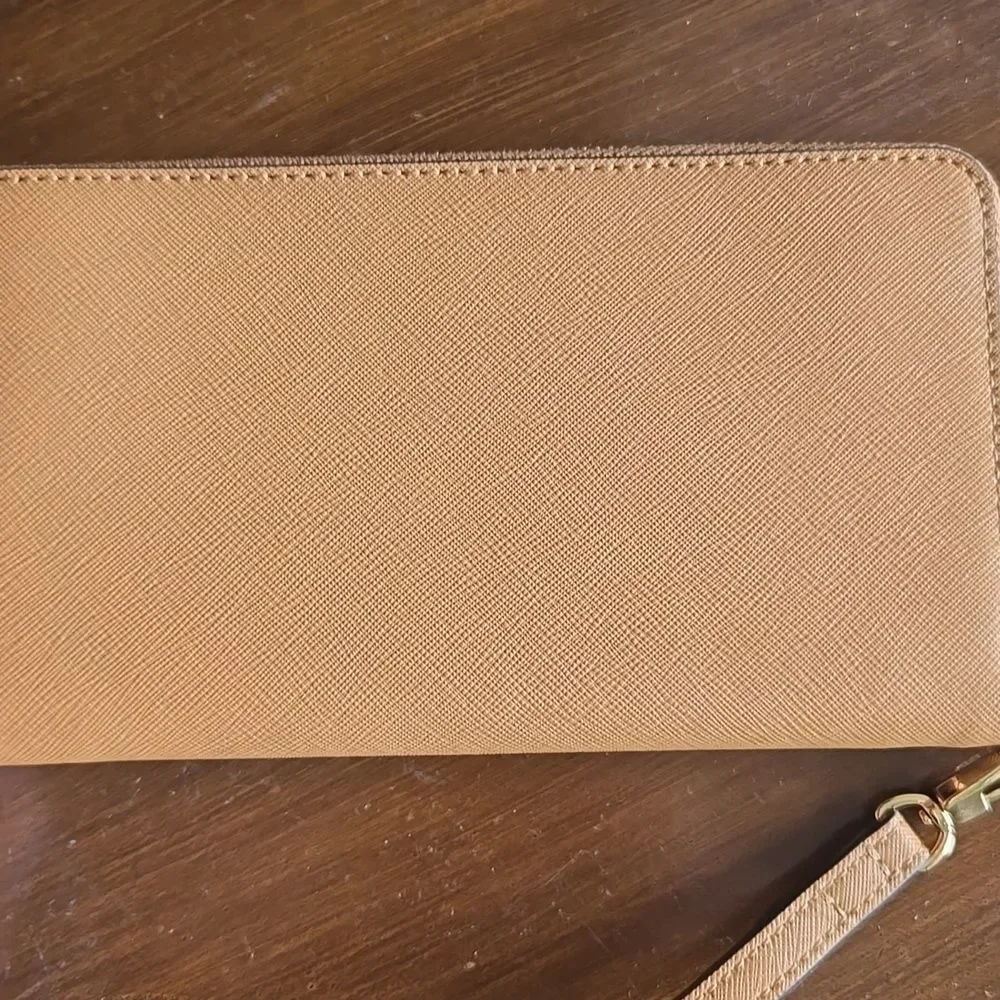Tory Burch Emerson Wallet Continental - Picture 6 of 11